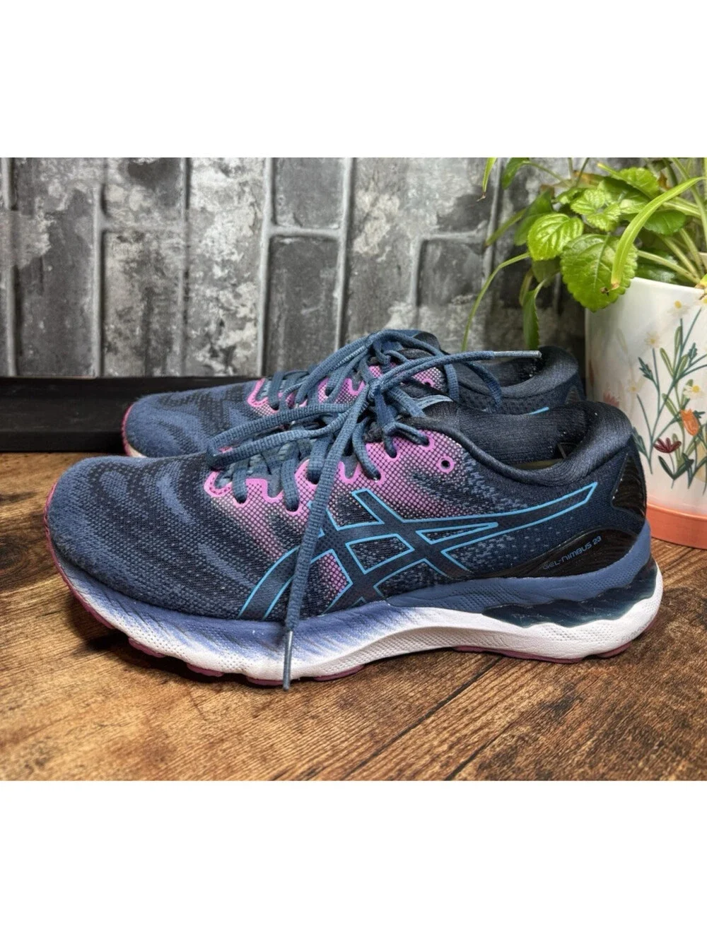 ASICS GEL-Nimbus 20 Women’s Blue/Pink Low Top Lace-Up Logo Athletic Sneaker